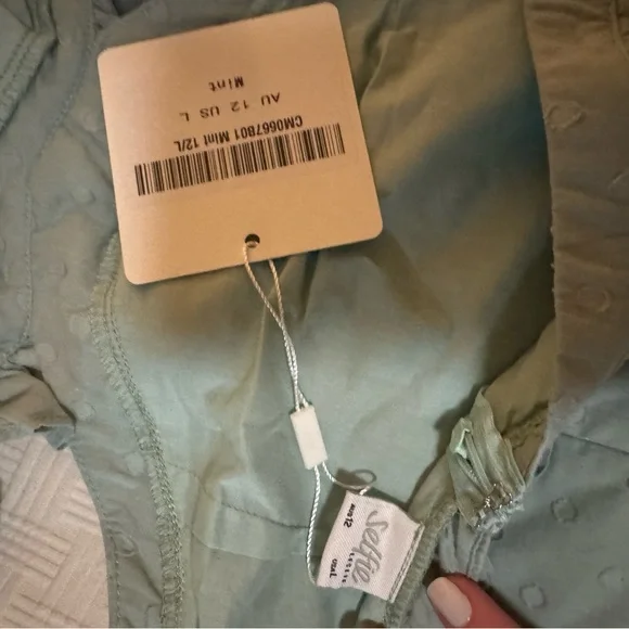 Selfie Leslie Spring Dress, Size L, New with Tags - Picture 5 of 8